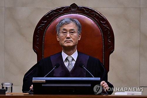 조희대 대법원장이 1일 서울 서초구 대법원에서 열린 더불어민주당 이재명 대선 후보의 공직선거법 위반 사건 상고심 선고 재판에 참석해 있다. [사진공동취재단·연합뉴스]